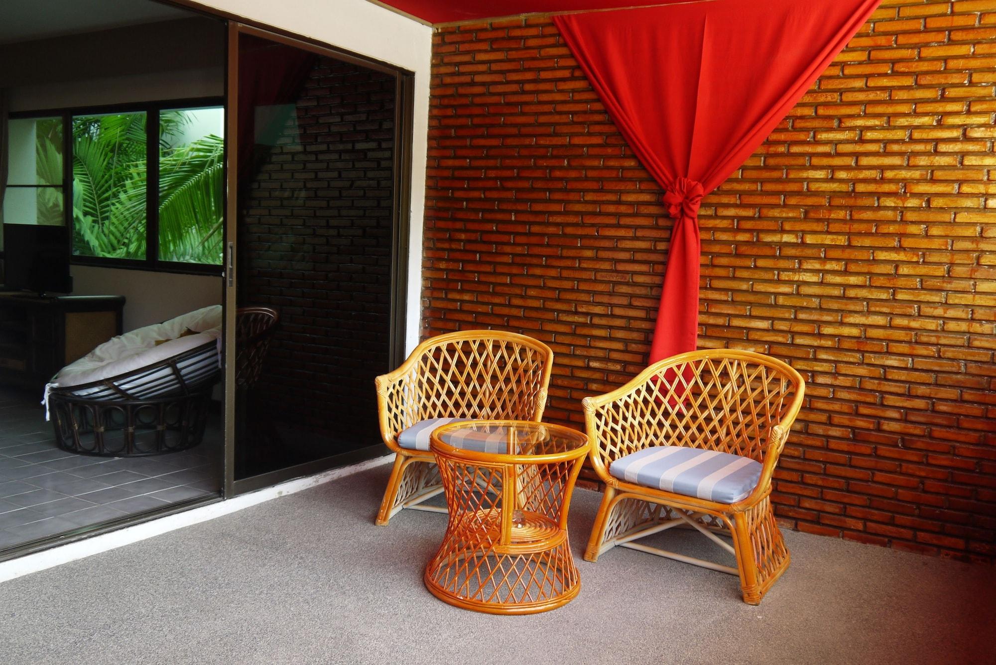 Surin Sweet Hotel Extérieur photo