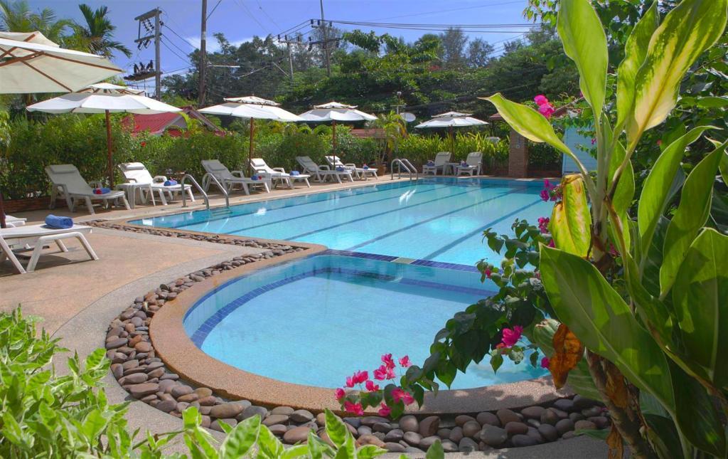 Surin Sweet Hotel Extérieur photo