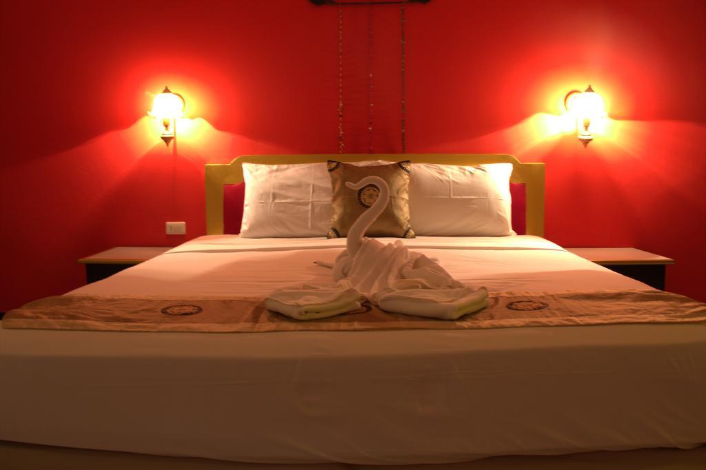 Surin Sweet Hotel Extérieur photo