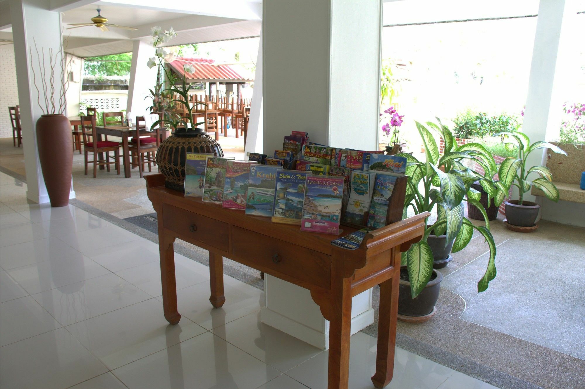 Surin Sweet Hotel Extérieur photo